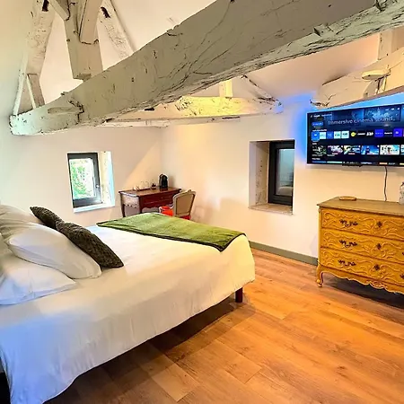 Couette-café Bears N Breakfast 4*