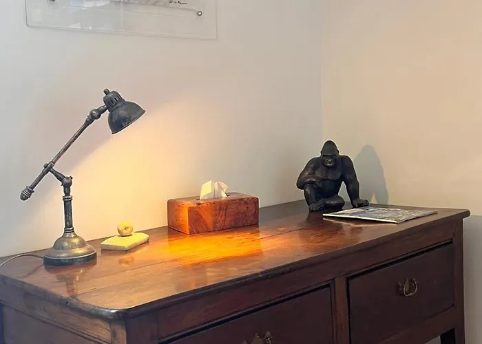 Bears N Breakfast Bed & Breakfast 4*