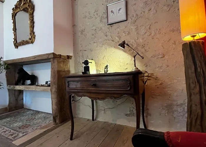 Bears N Breakfast Bed & Breakfast